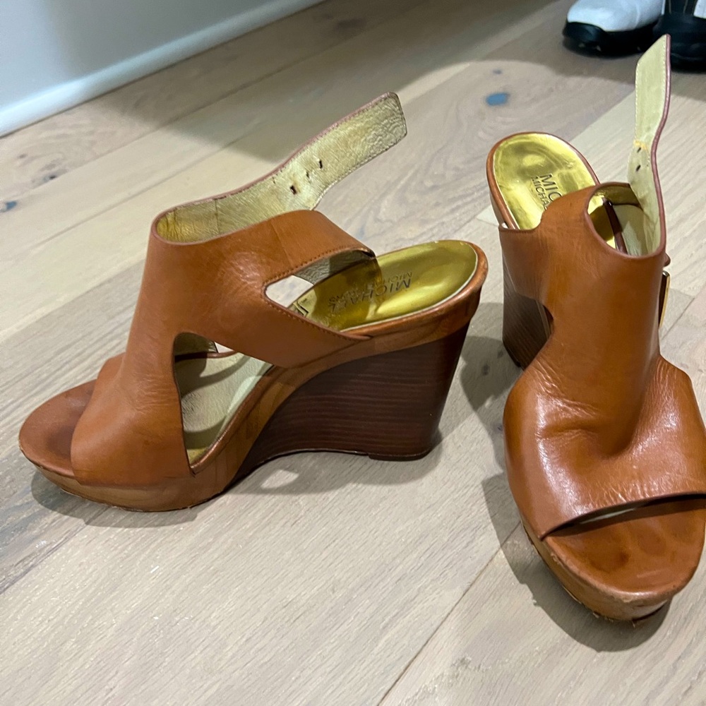Michael Kors Camel Wedges